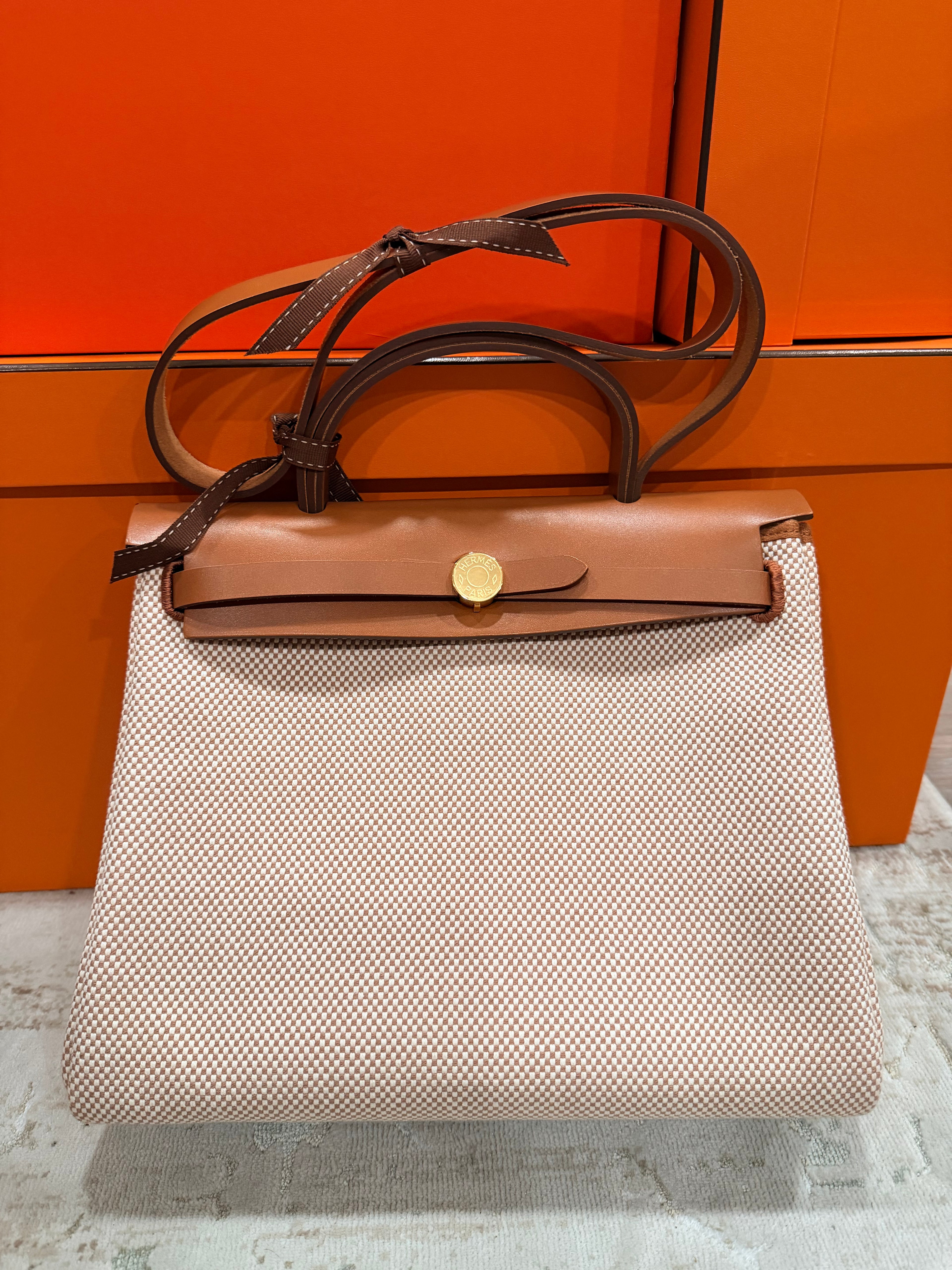 Hermes Herbag 31  Vache Hunter / Toile Écru / Beige / Fauve