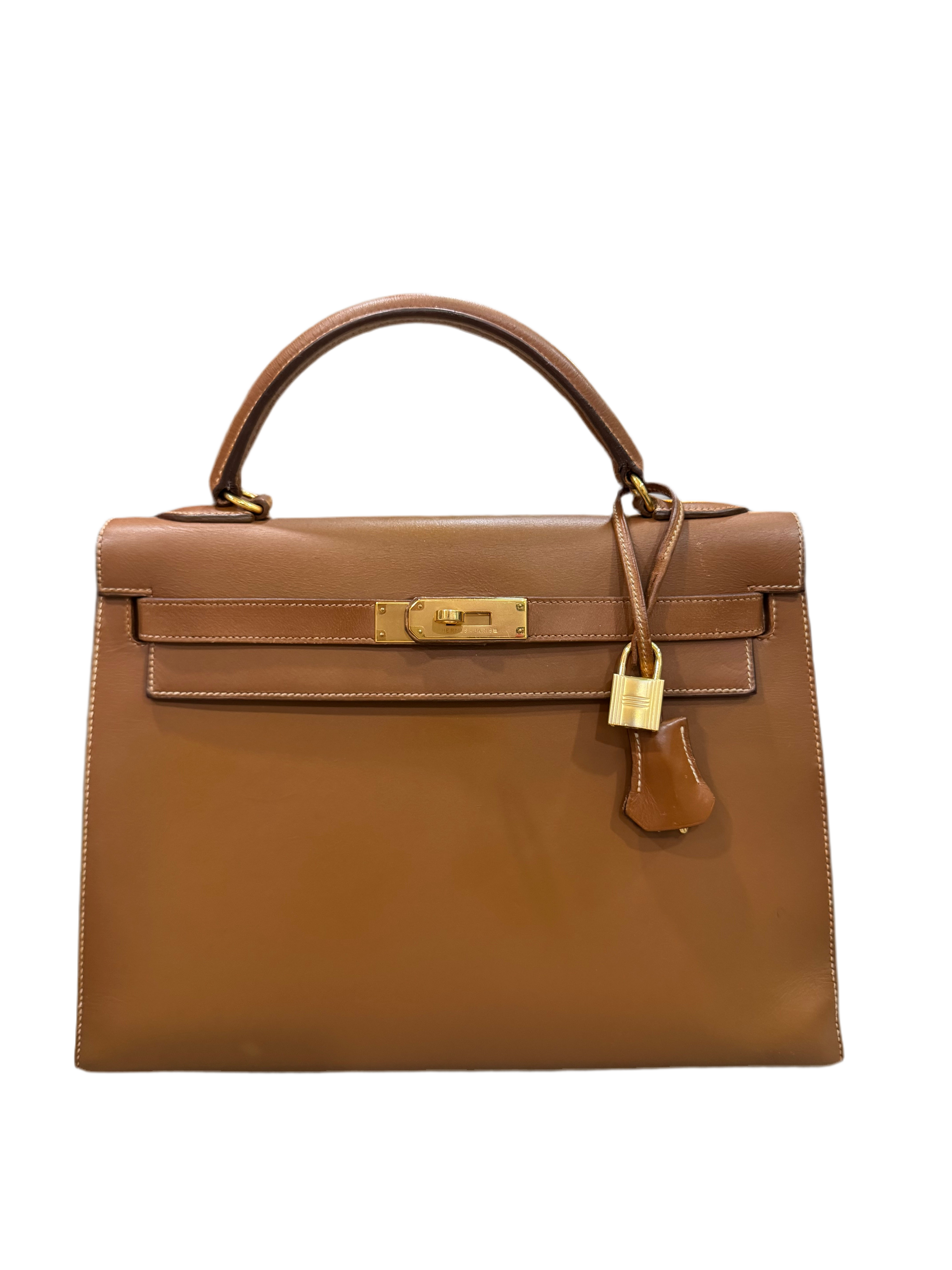 Hermes Kelly Sellier 32 Gold Vache Gold Hardware